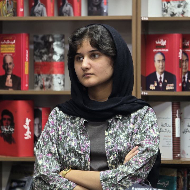 پارمیدا منصوری